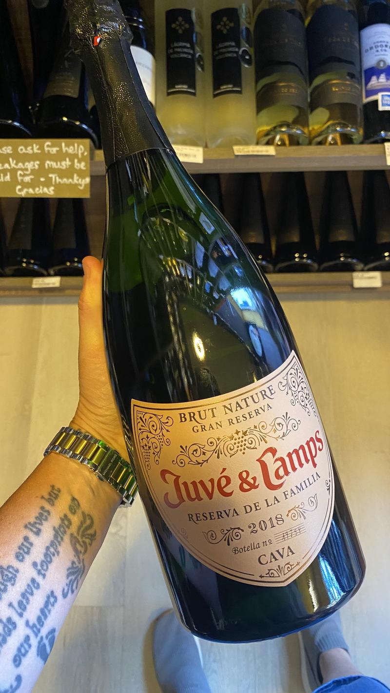 Juvé & Camps Reserva de la Familia Brut Nature Gran Reserva 2018 — disponible chez Brunchi.shop, Marina Rubicon, Playa Blanca, Lanzarote