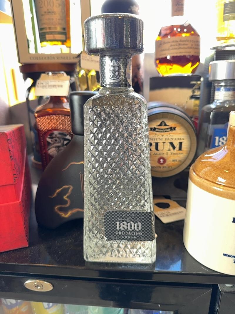 1800 Cristalino Anejo (boxed) — disponibil la Brunchi.shop, Marina Rubicon, Playa Blanca