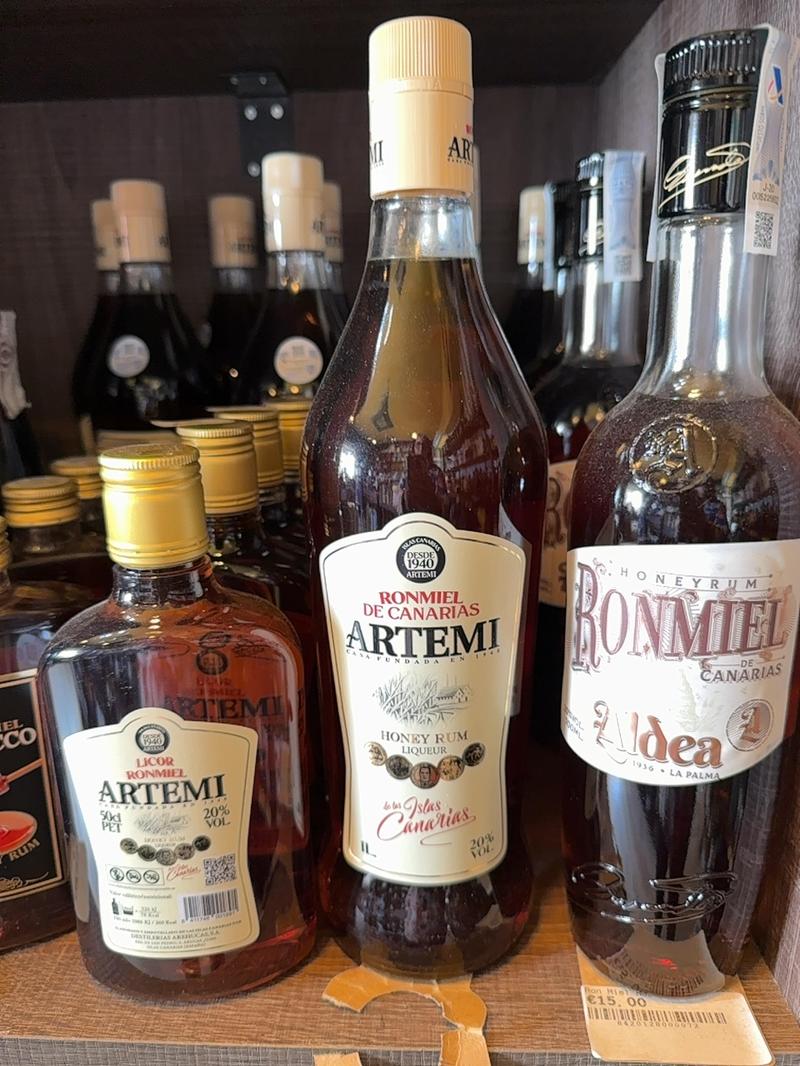 Artemi RonMeil 1L — disponible chez Brunchi.shop, Marina Rubicon, Playa Blanca