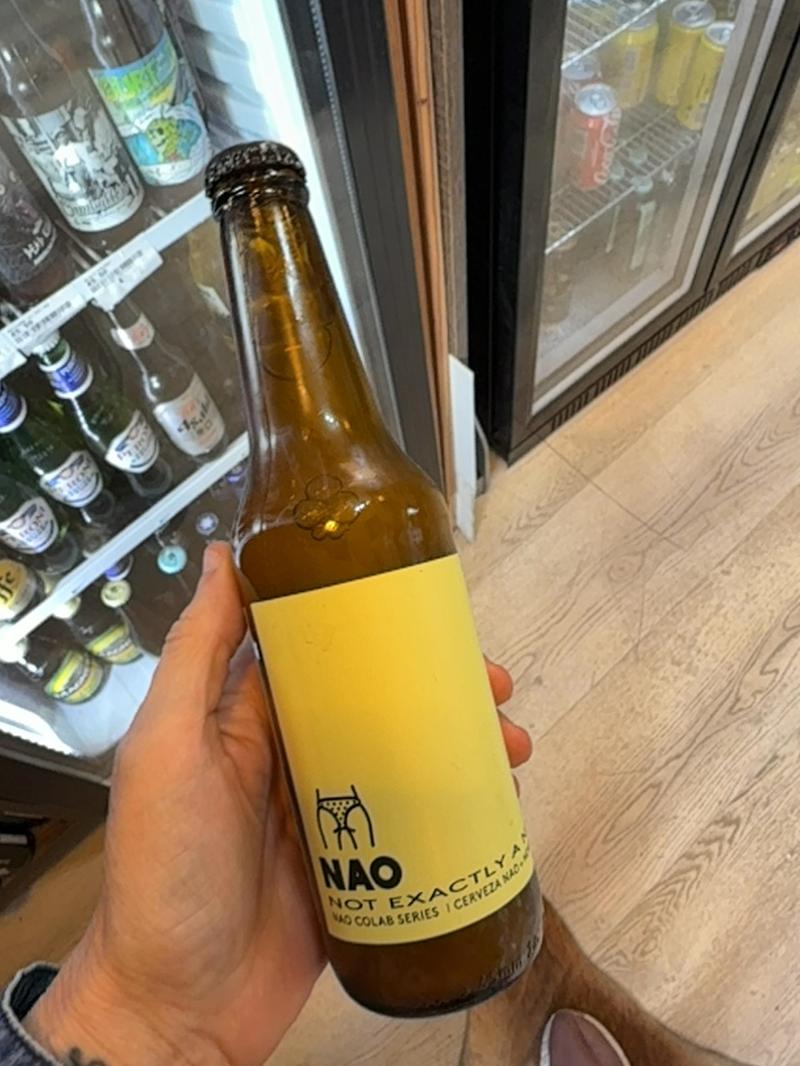 Pas exactement une NEIPA — disponible chez Brunchi.shop, Marina Rubicon, Playa Blanca