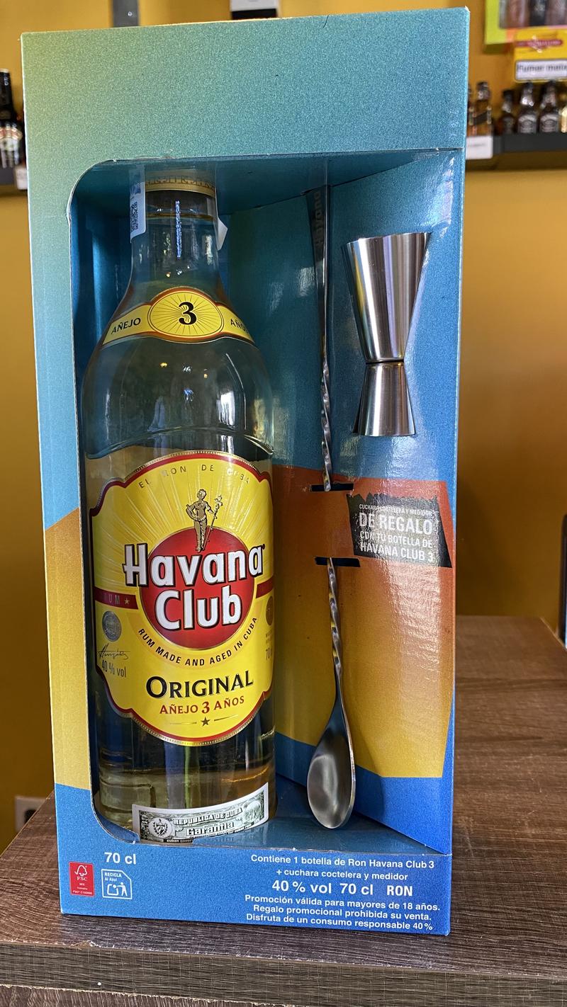 Havana Club 3 Años — Cubansk rom lagret i 3 år med gaveæske i kampagneudgave inklusiv cocktailske og ji — available at Brunchi.shop, Marina Rubicon, Playa Blanca